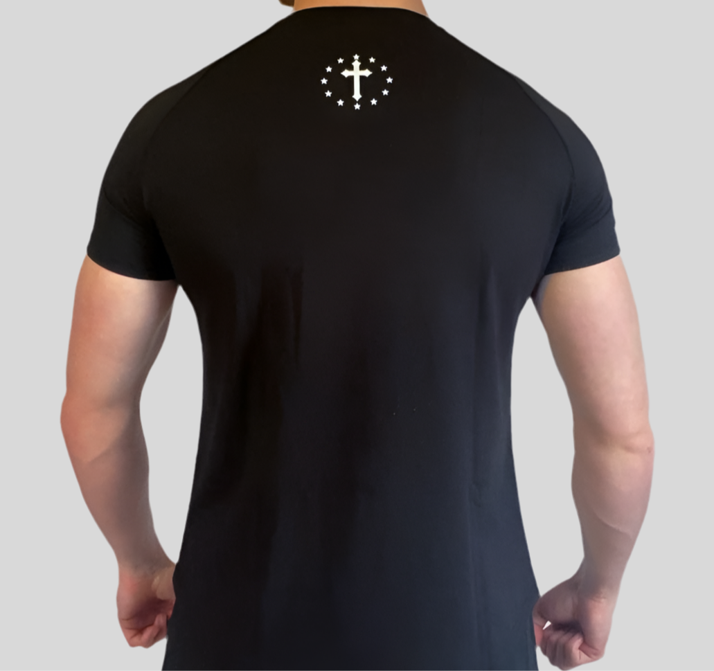 'Vincit Agnus Dei' Front Print Shirt